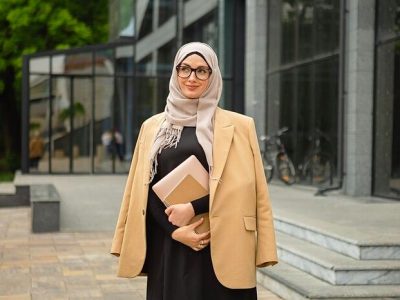 بهترین رنگ لباس برای پوست سفید