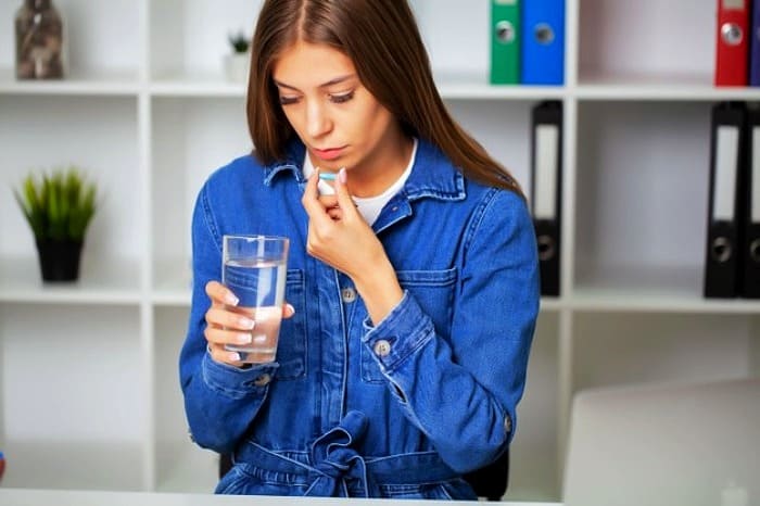 مکمل های دارویی و طبیعی برای رفع سلولیت مولتی-ویتامین