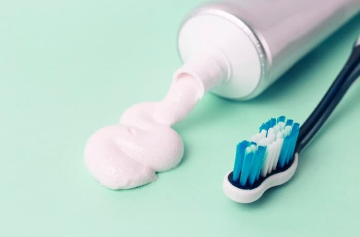 چرا تعویض مسواک مهم است؟