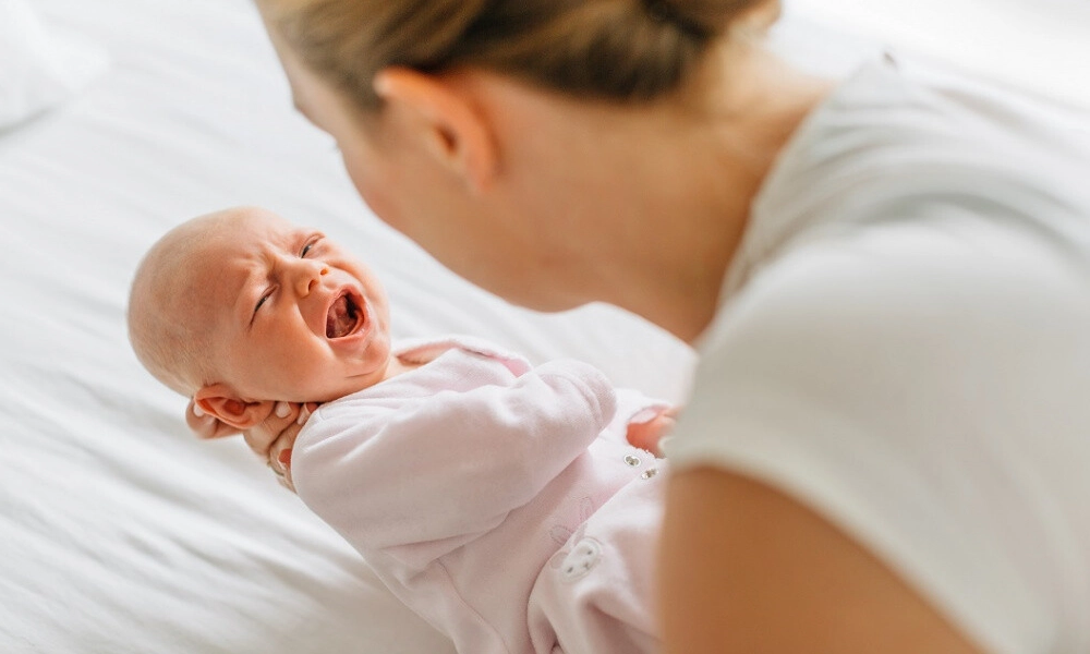 چه چیزهایی باعث نفخ نوزاد میشود؟ چه چیزهایی باعث نفخ نوزاد میشود؟