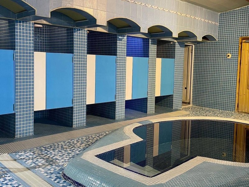 استخر کودک و مادرر