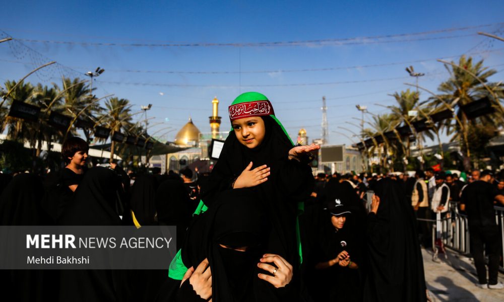 تعامل فرهنگی زائران ایرانی و موکب داران عراقی در همایش جهانی اربعین