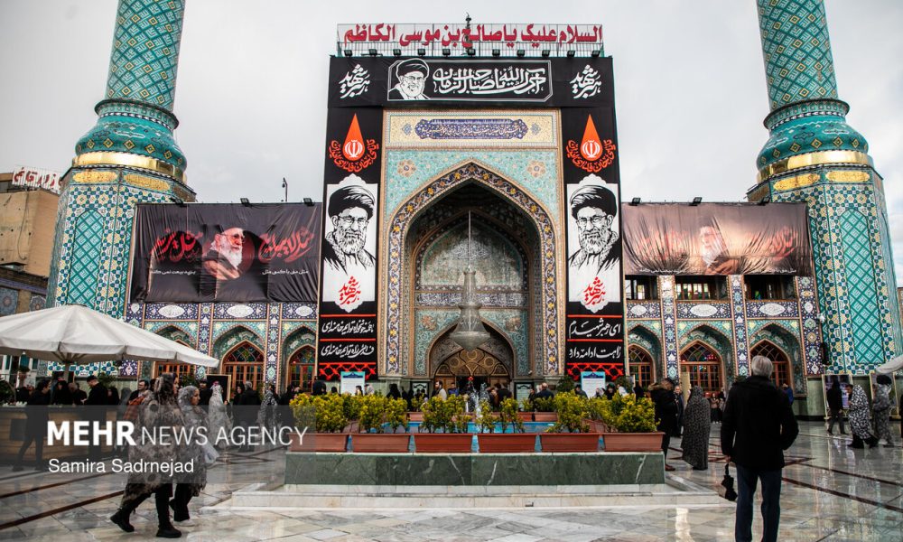 تبدیل بقاع متبرکه به مراکز خدمات اجتماعی و فرهنگی
