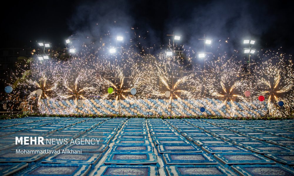 برگزاری مراسم «عید بیعت» در میدان ولیعصر(عج)
