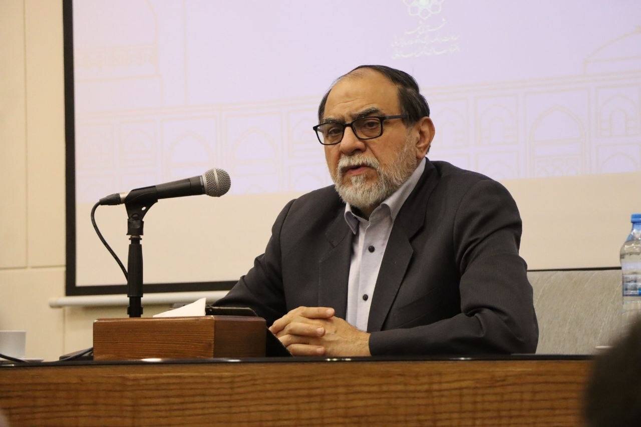رحیم‌پور ازغدی: انقلاب اسلامی در دام ابوموسی اشعری‌ها گرفتار شده است