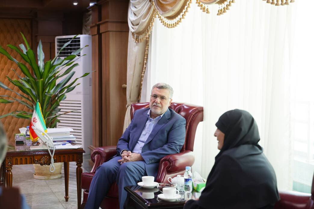 ظفرقندی بر اهمیت توسعه پرستاری تخصصی تأکید کرد